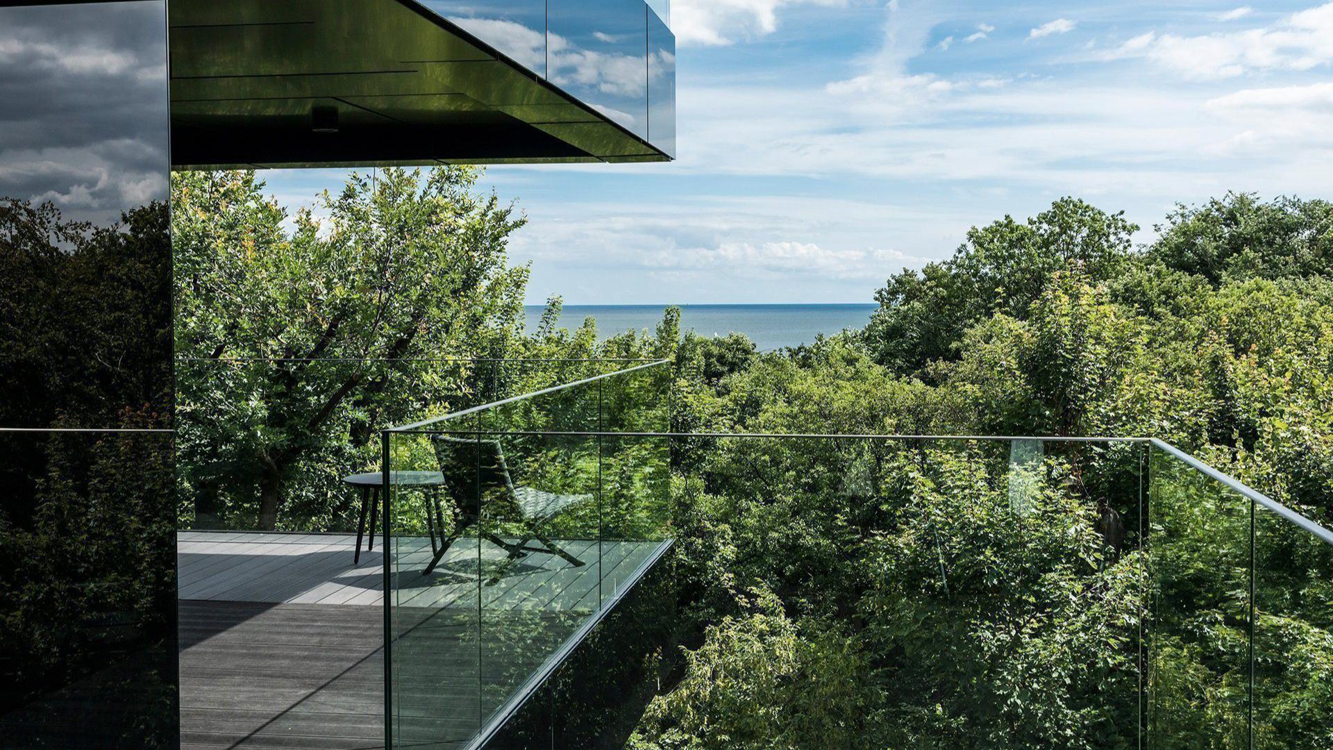 - Hotel, Conference & Hotell Sopot