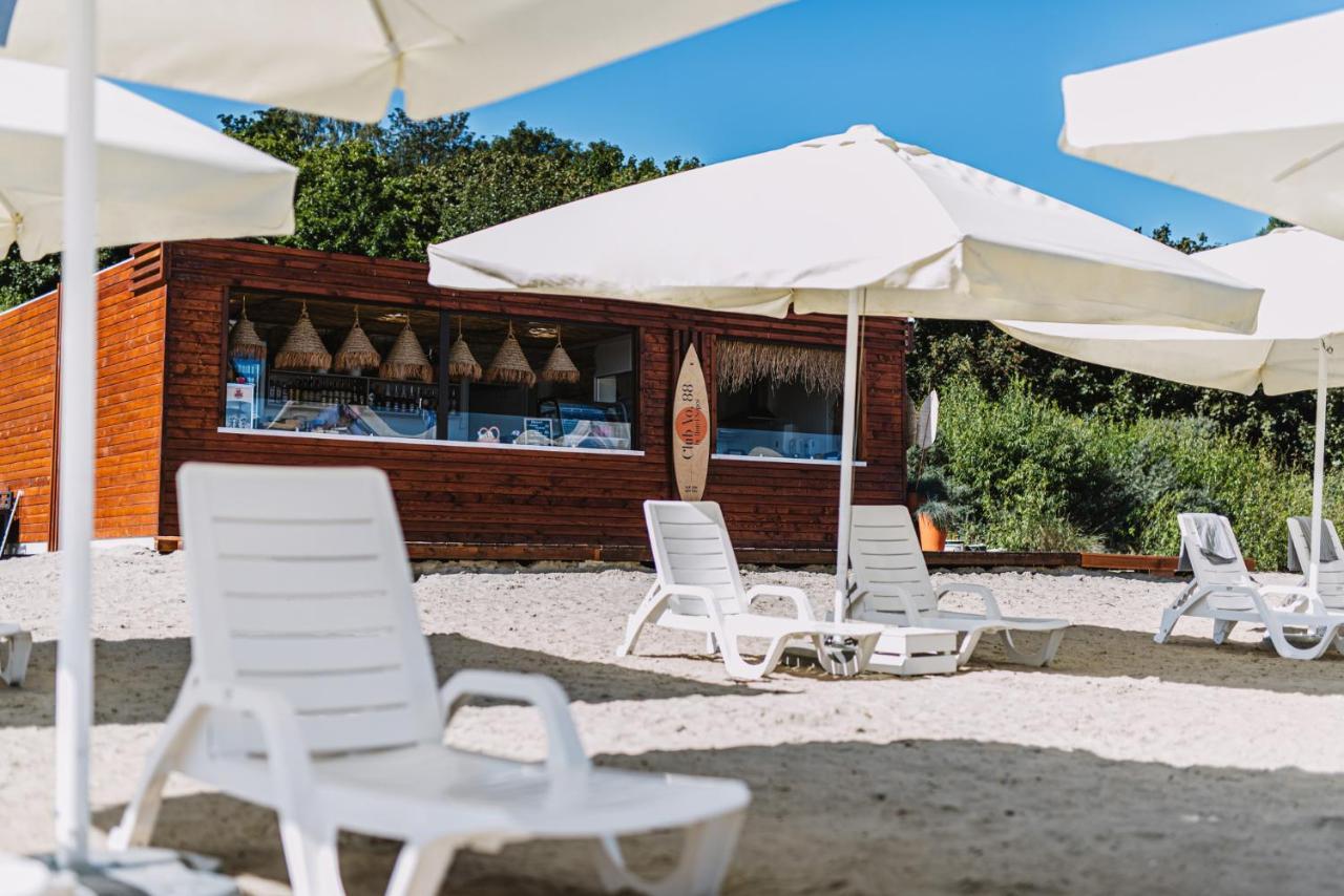 - Hotel, Conference & Hotell